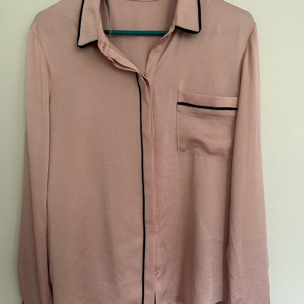 BCBGeneration rose smoke Blush Button-Down pajama top with Black Accents - Picture 4 of 12